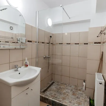 Luxury Radox Center